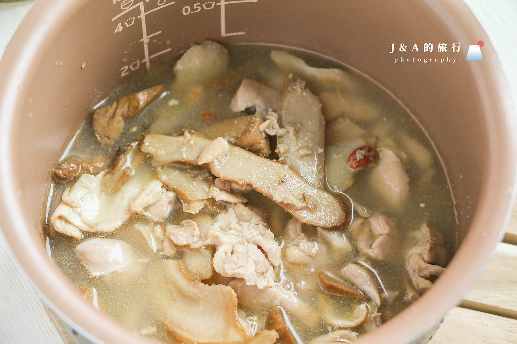 廣達香-冬天必備麻油杏菇雞、人蔘糯米雞、麻油雙菇，暖心又暖胃 @J&amp;A的旅行