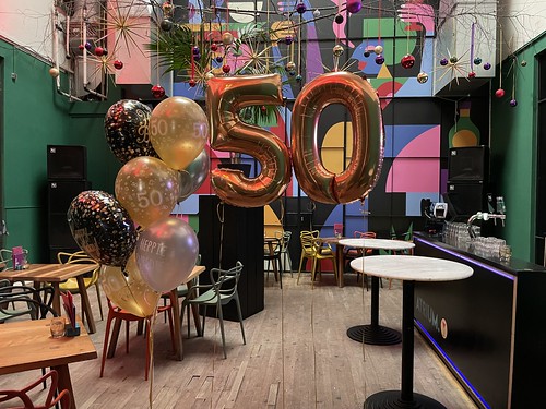 Balloon Bouquet Foilballoon Number 50 Birthday Abraham Sarah Nieuw Rotterdams Cafe NRC Rotterdam