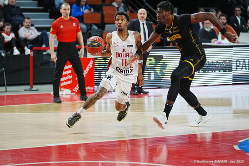 JL Bourg vs Fos Provence Basket - ©Guilherme Amorin