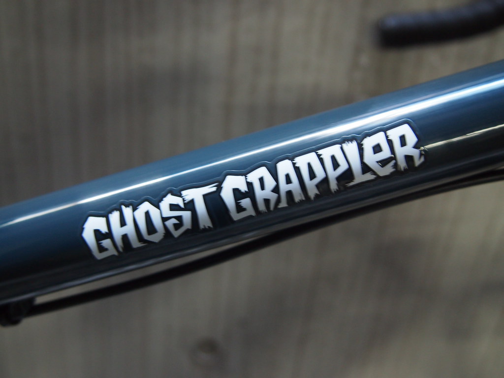 SURLY Ghost Grappler Grayblue Logo 2