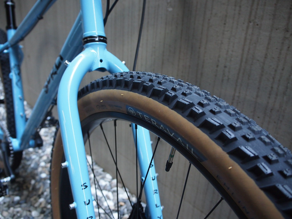 SURLY Ghost Grappler Blue Tire