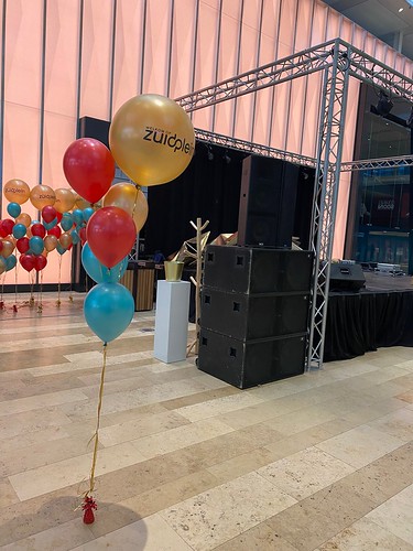 Gronddecoratie 6ballonnen Bedrukt Opening Winkelcentrum Zuidplein Rotterdam