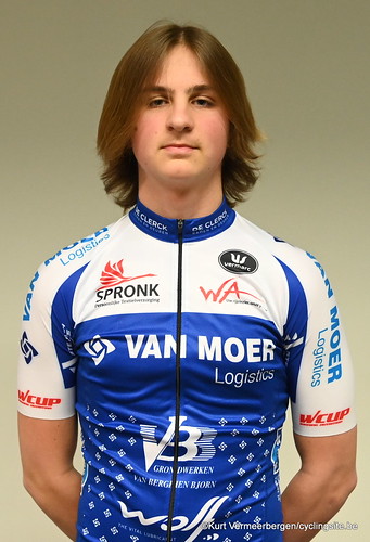 Van Moer Logistics Cycling Team (3)