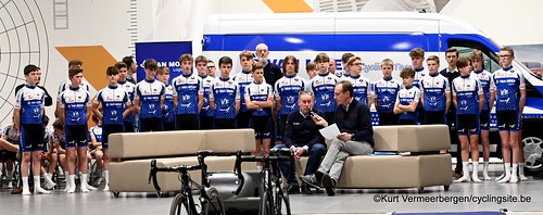 Van Moer Logistics Cycling Team (200)