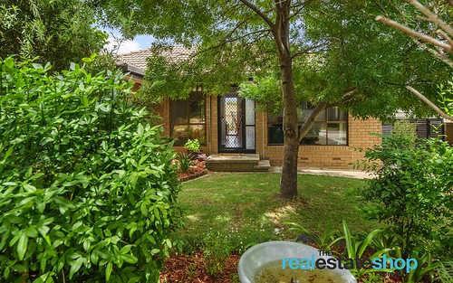 4 Gellatly Place, Gilmore ACT