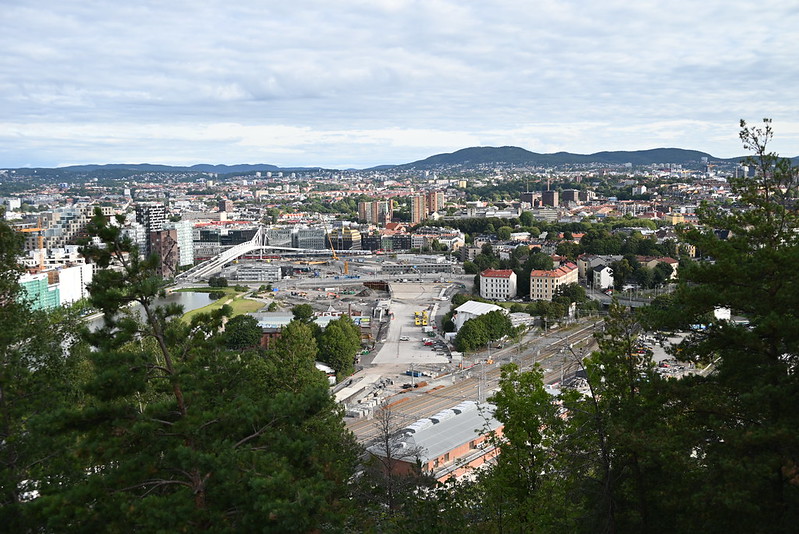 A View of Oslo Norway from the Ekebergparken<br/>© <a href="https://flickr.com/people/59398780@N00" target="_blank" rel="nofollow">59398780@N00</a> (<a href="https://flickr.com/photo.gne?id=52679653571" target="_blank" rel="nofollow">Flickr</a>)