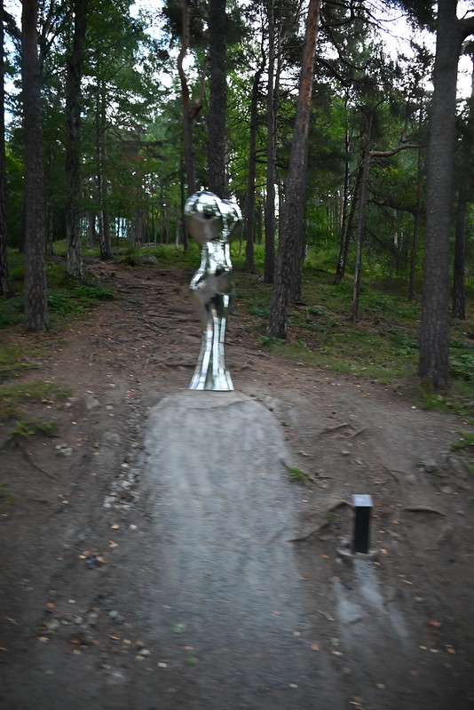 Statues at the Ekebergparken in Oslo, Norway<br/>© <a href="https://flickr.com/people/59398780@N00" target="_blank" rel="nofollow">59398780@N00</a> (<a href="https://flickr.com/photo.gne?id=52679653656" target="_blank" rel="nofollow">Flickr</a>)