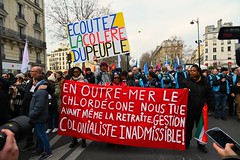 Le chlordécone tue avant la retraite! Manifestation retraites. Paris. 11 février 2023