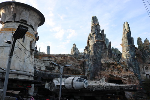 Galaxy's Edge • <a style="font-size:0.8em;" href="http://www.flickr.com/photos/28558260@N04/52687975165/" target="_blank">View on Flickr</a>