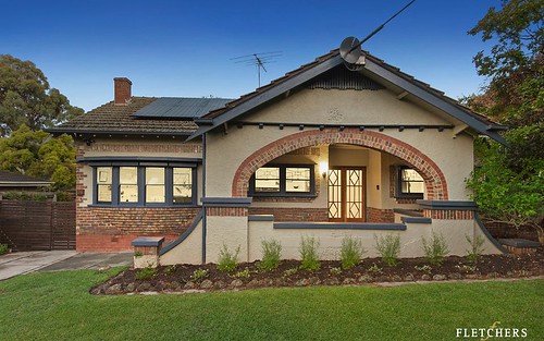 38 Clyde St, Kew East VIC 3102