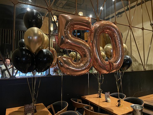 Table Decoration 6 balloons Foilballoon Number 50 Cafe in the City Rotterdam