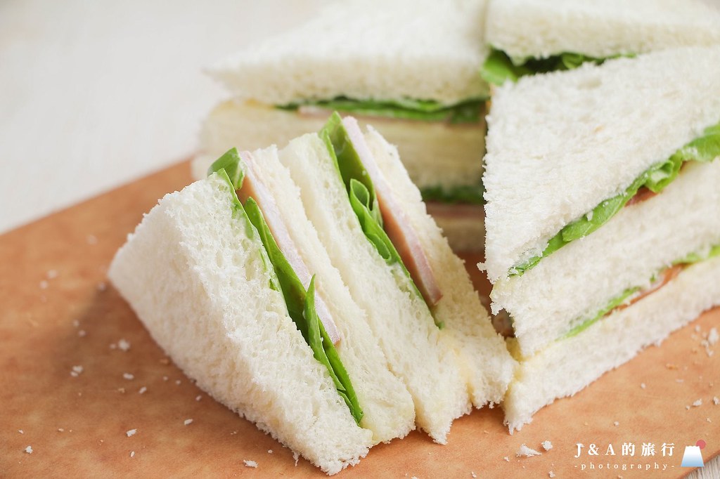 【食譜】火腿三明治-讓火腿吐司更好吃的秘密，安室透三明治作法 @J&amp;A的旅行