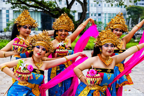 Balinese dance performers at the Asian Civilisations Museum