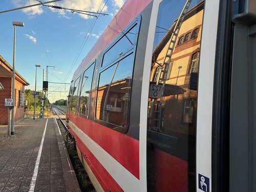 Talent2 EMU DB Regio departing Coschen towards Frankfurt (Oder)