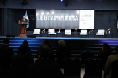 PRESIDENTE ALEJANDRO GIAMMATTEI PARTICIPA SIMPOSIO LATINOAMERICANO DE LIBERTAD RELIGIOSA by Gobierno de Guatemala