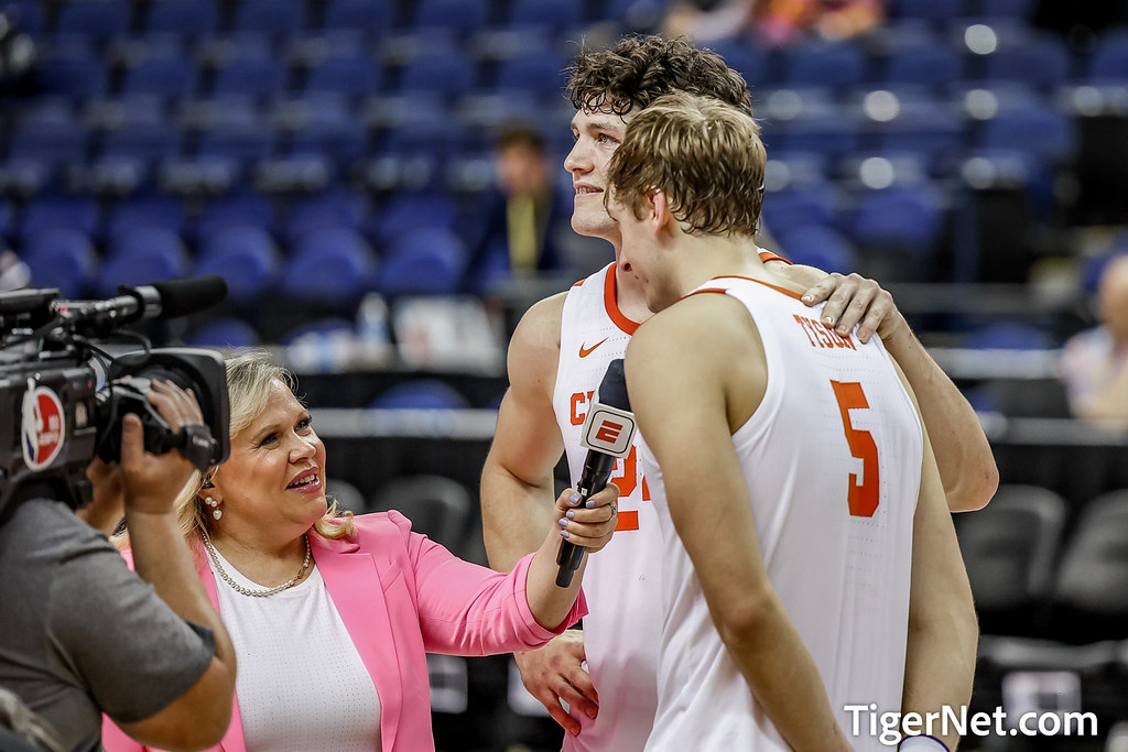Clemson Basketball Photo of hollyrowe and NC State