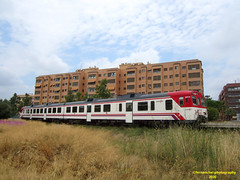 Tren de Cercanías de Renfe (Línea C-3) a su paso por XIRIVELLA (Valencia)