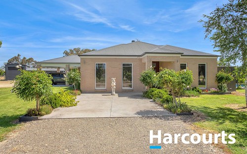 27 Bookless Court, Oxley VIC