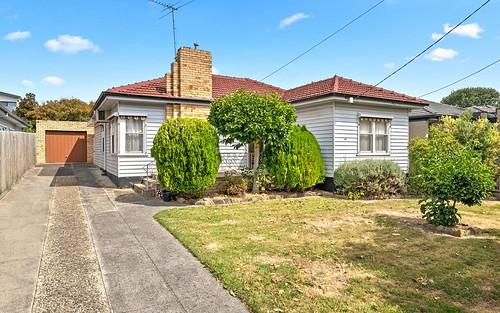 72 Parkmore Road, Bentleigh East VIC