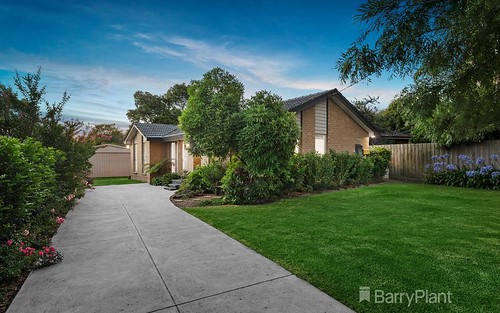 2 Barry Ct, Scoresby VIC 3179