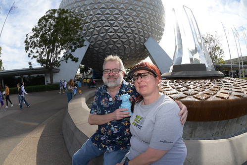 Tracey, Scott and Sam the Eagle by Spaceship Earth • <a style="font-size:0.8em;" href="http://www.flickr.com/photos/28558260@N04/52752580363/" target="_blank">View on Flickr</a>