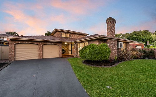 7 Willy Ct, Dingley Village VIC 3172