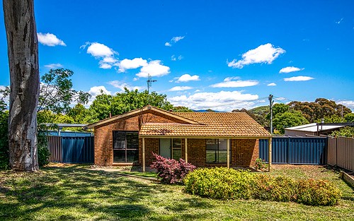 4 Schonell Circuit, Oxley ACT