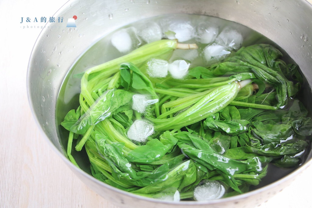 【食譜】芝麻味噌菠菜-濃郁的日式涼拌菠菜料理 @J&amp;A的旅行