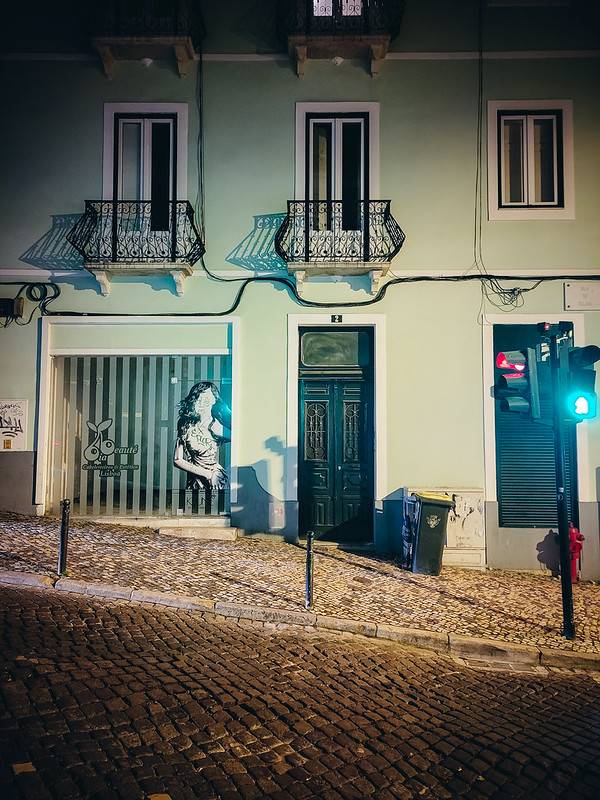 Lisboa, Portugal<br/>© <a href="https://flickr.com/people/68894626@N00" target="_blank" rel="nofollow">68894626@N00</a> (<a href="https://flickr.com/photo.gne?id=52775789695" target="_blank" rel="nofollow">Flickr</a>)