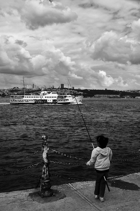 Fishing Little Girl<br/>© <a href="https://flickr.com/people/159206940@N03" target="_blank" rel="nofollow">159206940@N03</a> (<a href="https://flickr.com/photo.gne?id=52778437970" target="_blank" rel="nofollow">Flickr</a>)