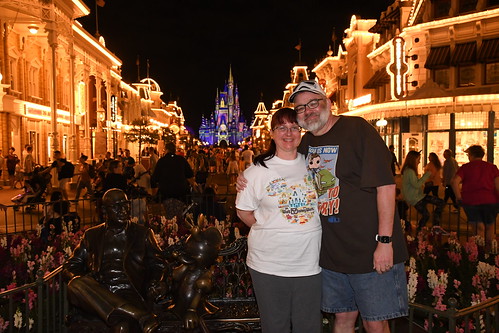 Tracey and Scott on Main Street U.S.A. • <a style="font-size:0.8em;" href="http://www.flickr.com/photos/28558260@N04/52781632807/" target="_blank">View on Flickr</a>