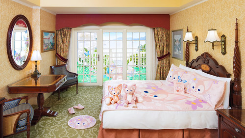 7. 延續Fans-tasy之旅，記得預訂於香港迪士尼樂園酒店的「LinaBell萌粉世界」主題客房