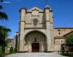 Monasterio de Santo Tomás de Ávila. Portada de la Iglesia. 1.