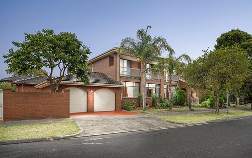 2 Monte Carlo Dr, Avondale Heights VIC 3034
