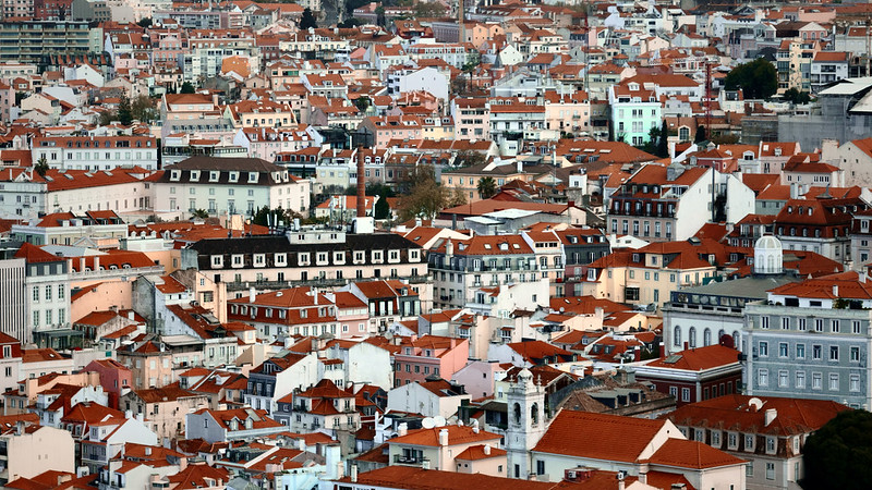 Lisbon<br/>© <a href="https://flickr.com/people/162638432@N05" target="_blank" rel="nofollow">162638432@N05</a> (<a href="https://flickr.com/photo.gne?id=52792708282" target="_blank" rel="nofollow">Flickr</a>)