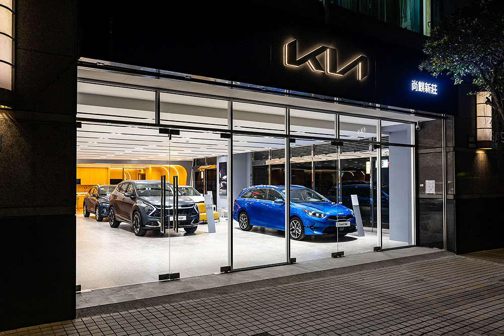 Kia尚麒新莊展示中心開幕!攜手豆府推韓式餐點、導入機艙用禮賓餐車打造沉浸式體驗 16 kia 230417-2