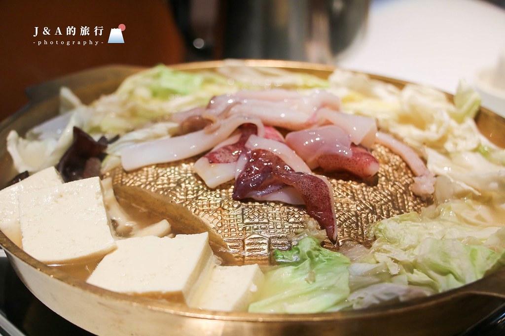 朝鮮味-超人氣韓式料理，數十種小菜通通免費吃到飽 @J&amp;A的旅行