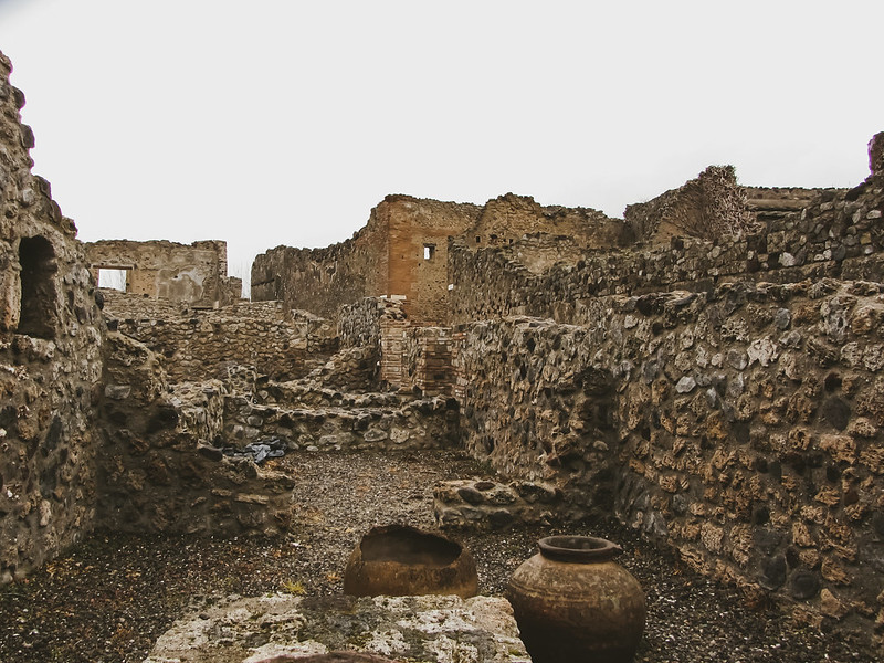 Pompeii Ruins<br/>© <a href="https://flickr.com/people/87363442@N07" target="_blank" rel="nofollow">87363442@N07</a> (<a href="https://flickr.com/photo.gne?id=52836436958" target="_blank" rel="nofollow">Flickr</a>)