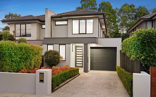 8A Sassella St, Bentleigh East VIC 3165