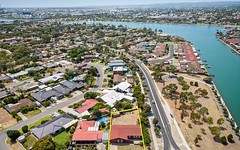 2 Greenfield Crescent, West Lakes Shore SA