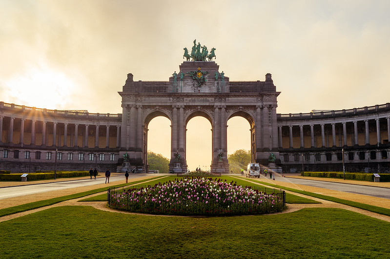 Early morning in the Cinquantenaire park (Brussels)<br/>© <a href="https://flickr.com/people/50069402@N08" target="_blank" rel="nofollow">50069402@N08</a> (<a href="https://flickr.com/photo.gne?id=52853710819" target="_blank" rel="nofollow">Flickr</a>)