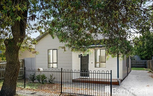28 Couch St, Sunshine VIC 3020