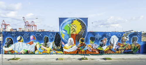 la cérémonie de dévoilement de l'œuvre d'art réalisée par l’artiste brésilien Eduardo KOBRA sur le mur du port à Cotonou-73