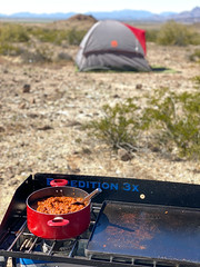 Desert camping: Chili for lunch!