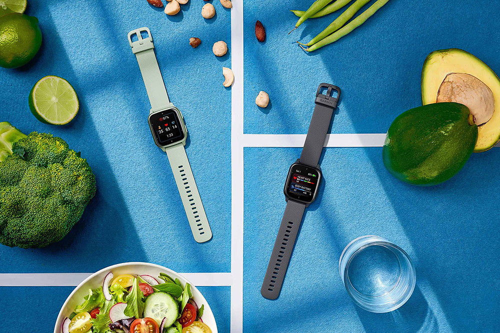 Garmin-VENU-SQ-2-GPS智慧腕錶以方框圓角搭配-AMOLED-高畫質彩色觸控螢幕，質感金屬錶框的輕奢外型設計，輕鬆展現獨特個人品味