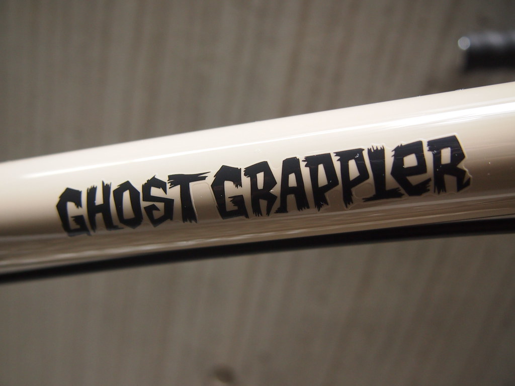 SURLY Ghost Grappler Beige Logo 2