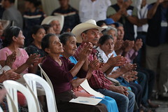 20230519 GG ENTREGA PROGRAMA ADULTO MAYOR PAM SALAMA BAJA VERAPAZ  08 (2) by Gobierno de Guatemala