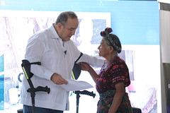 20230519 GG ENTREGA PROGRAMA ADULTO MAYOR PAM SALAMA BAJA VERAPAZ  09 (3) by Gobierno de Guatemala