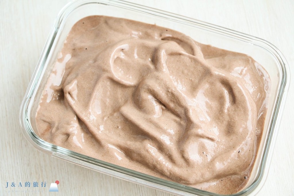 【食譜】香蕉巧克力冰淇淋-三種食材做不加糖的冰淇淋 @J&amp;A的旅行