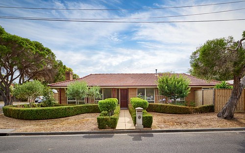 1 Findon Ct, Seaford VIC 3198